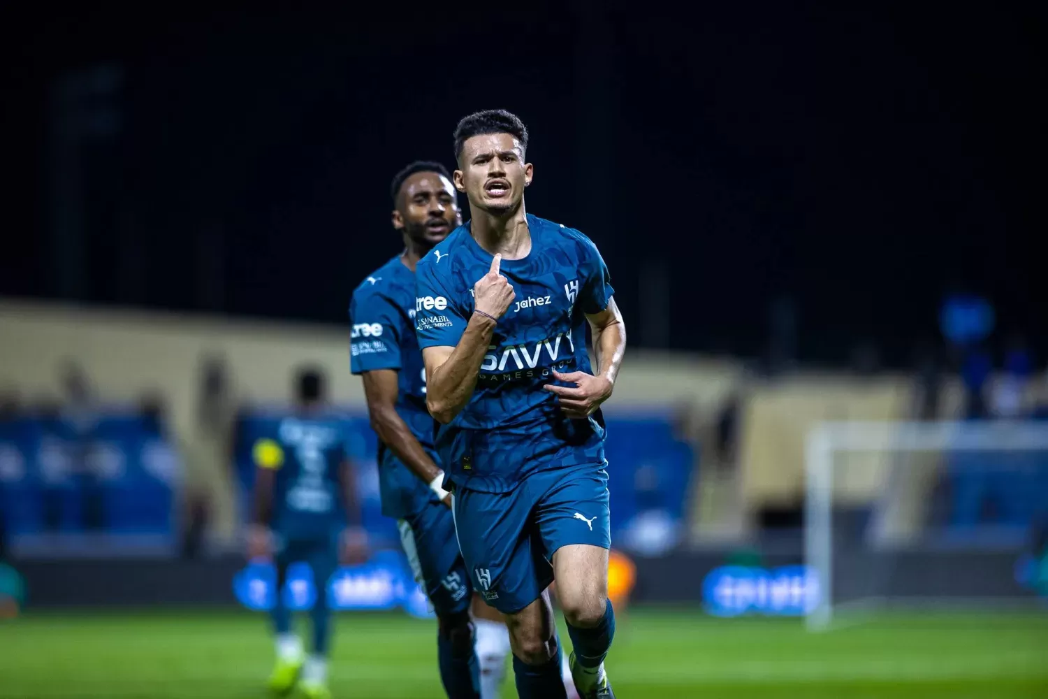 الحمدان يخطف بطاقة التأهل للهلال إلى دور الـ16