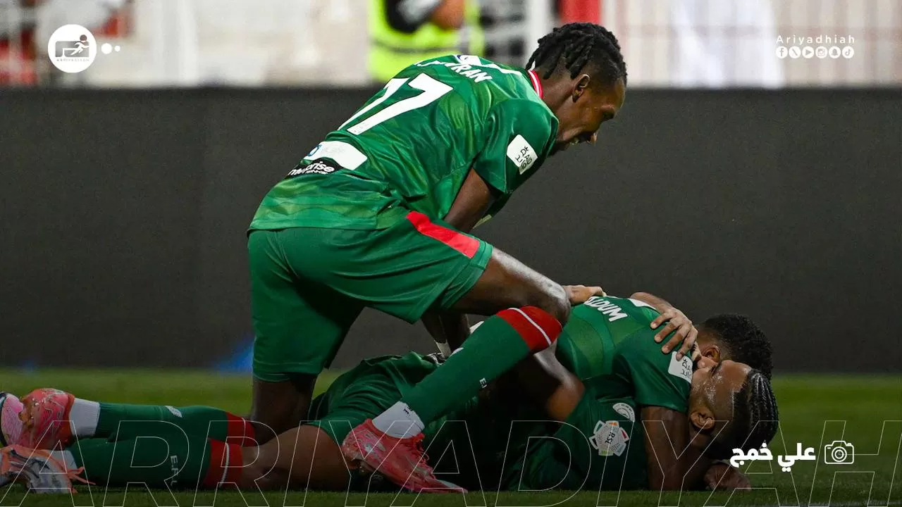 الأهلي والاتفاق ينتصران.. وقمة الاتحاد والنصر تنطلق بعد قليل