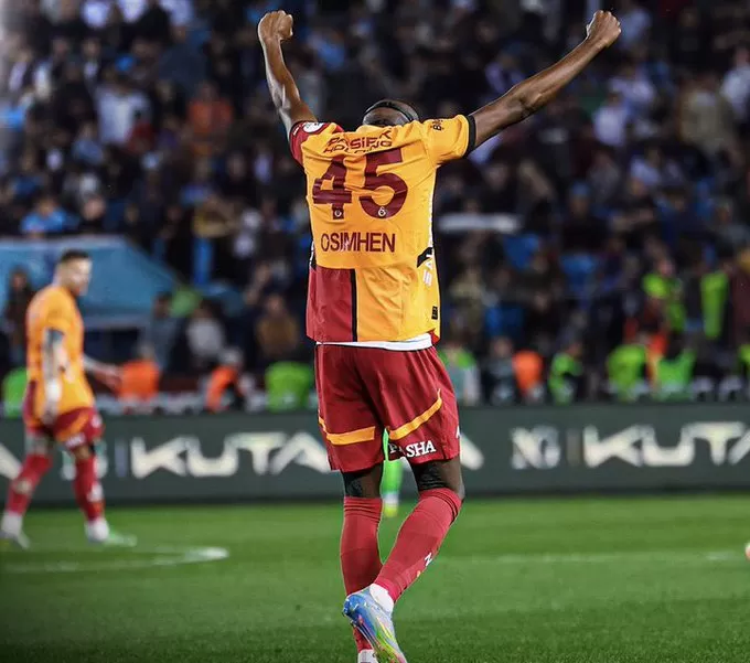 دوري أبطال أوروبا.. ليفربول يخسر أمام غلطة سراي بهدف