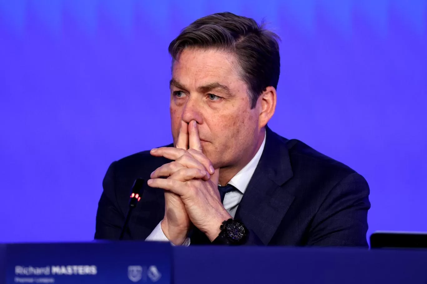 تنامي الصراع بين "فيفا" والدوريات المحلية على اللاعبين