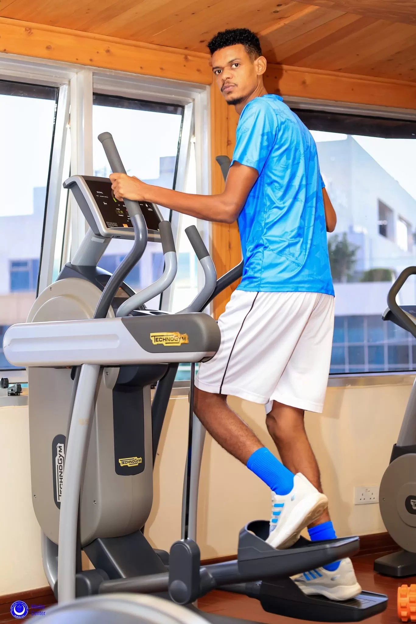 "الكاف" : مباراة الهلال والبوليس الكيني بدون جمهور