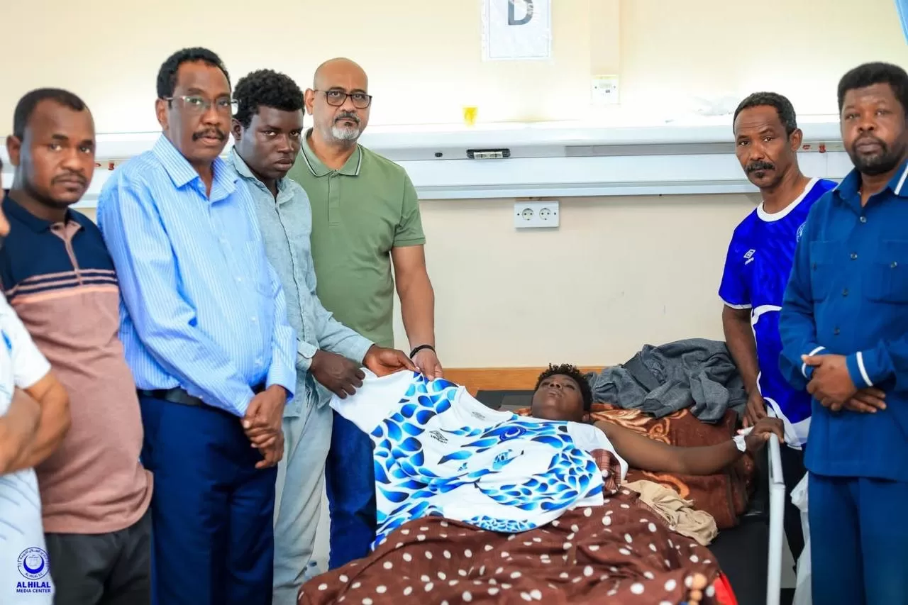 قيادات الهلال تطمئن على مشجعي النادي المصابين في ليبيا