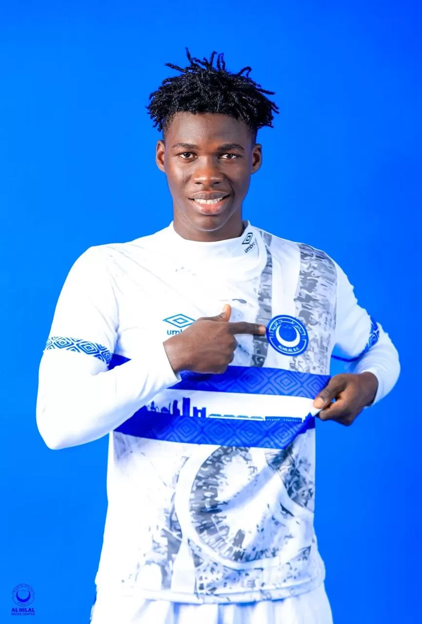 الهلال يوقع عقداً احترافياً مع الليبيري فلومو لأربعة أعوام