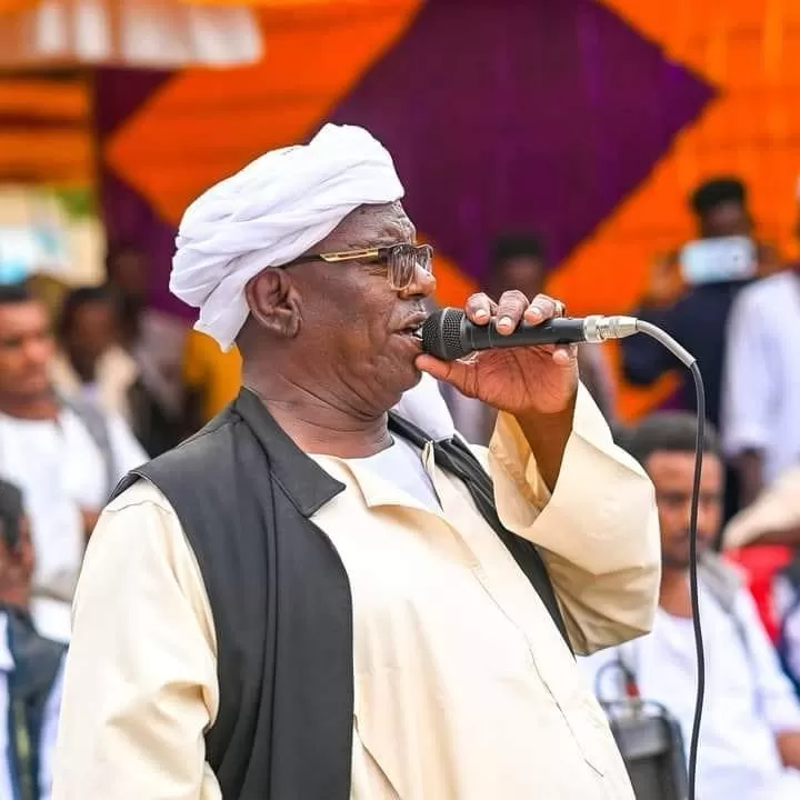 إمبراطور الأغنية البجاوية.. خمسون عامًا من النغم والإنسانية