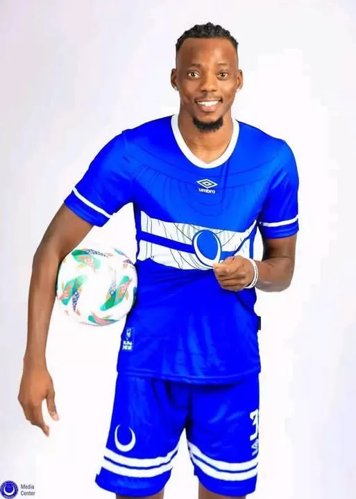 الهلال يخاطب الاتحاد لتحويل هوية خمسة من اجانبه إلى سودانيين