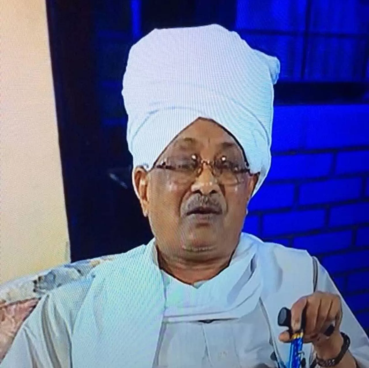 وفاة اللواء شرطة (م) عمر علي حسن رئيس نادي الهلال السابق