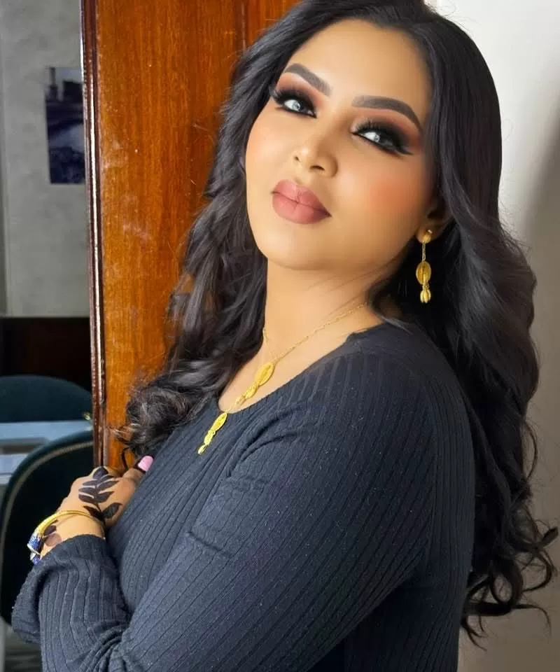 جدية عثمان:  غادرت السودان جسدًا فقط