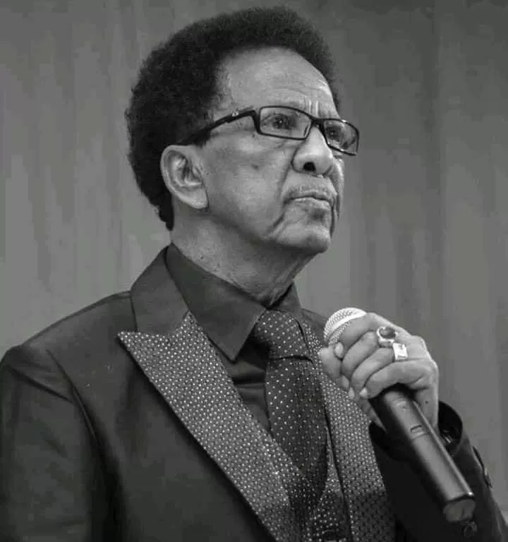 خمسة أعوام من الصمت… وما زالت أغنياته تنطق بالحياة