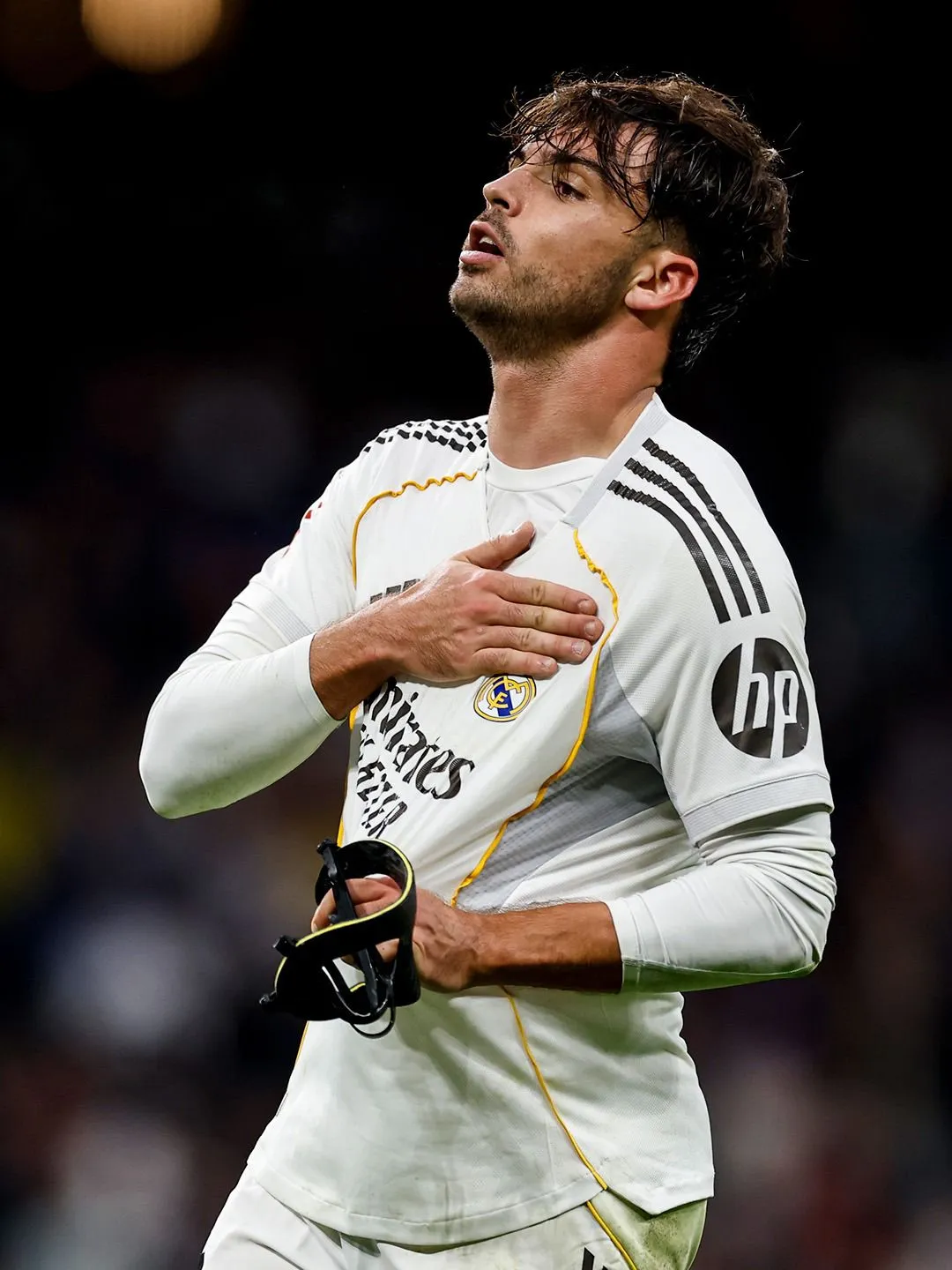 ريال مدريد يخرج من النفق المظلم بثنائية في ليفانتي