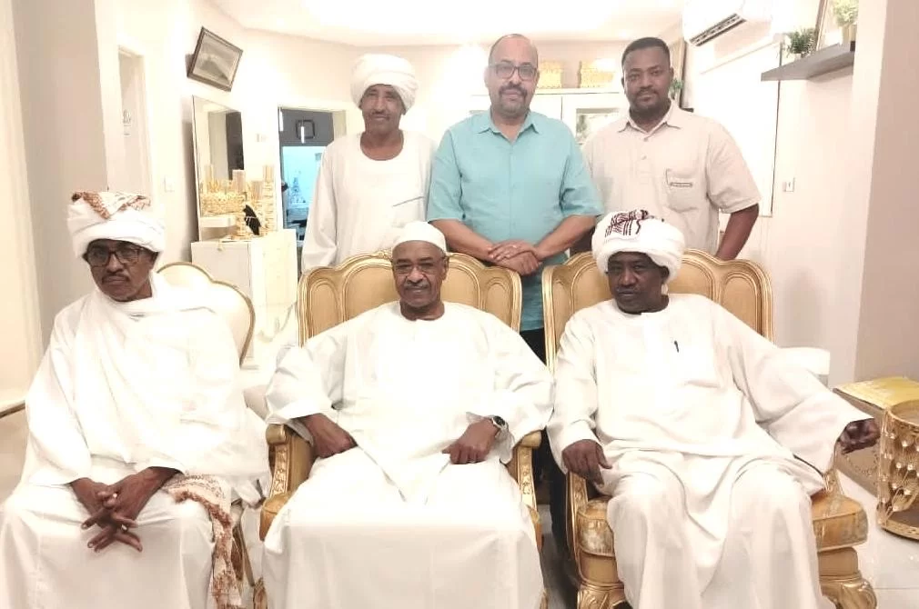 الرابطة الرياضية تطمئن على رئيس الاتحاد السوداني لكرة القدم