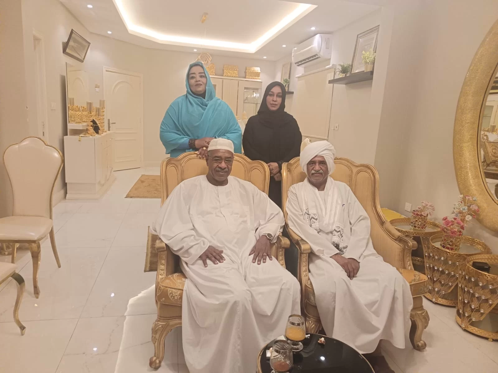 مهيرات الهلال في زيارة الدكتور معتصم جعفر